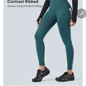 Halara UltraSculpt High WaistTummy Control Butt Lifting Yoga Leggings Small 7/8